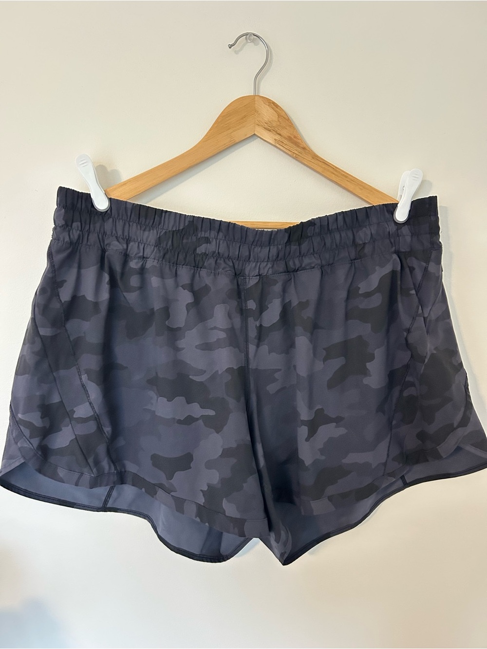 Lululemon Track That 5” Mid Rise Short